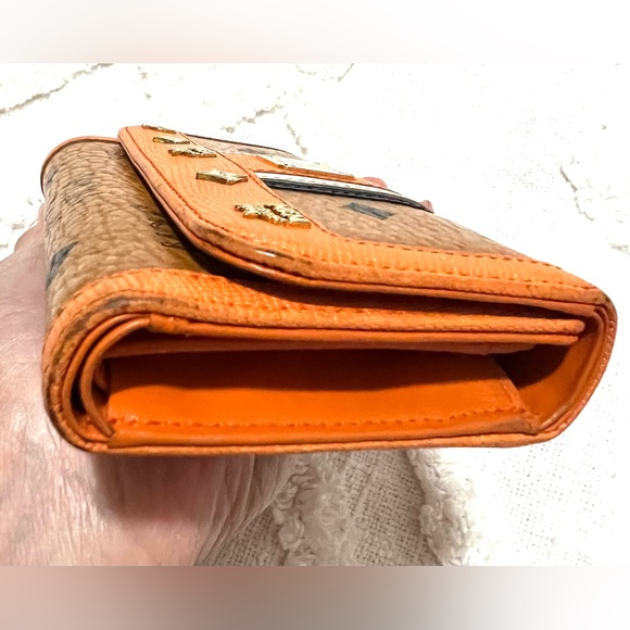 Preloved 💯 MCM Web Monogram Trifold Medium Wallet - Picture 8 of 16